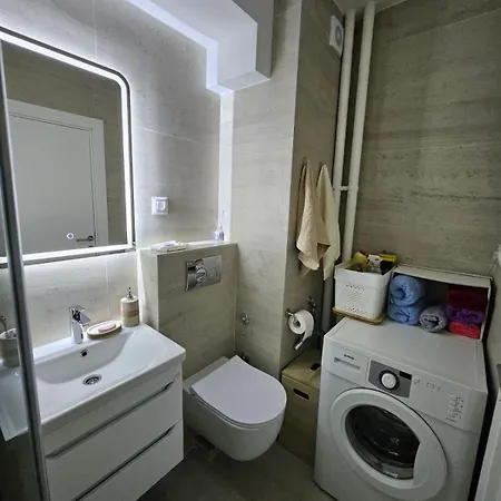 No 104 7 Residance *